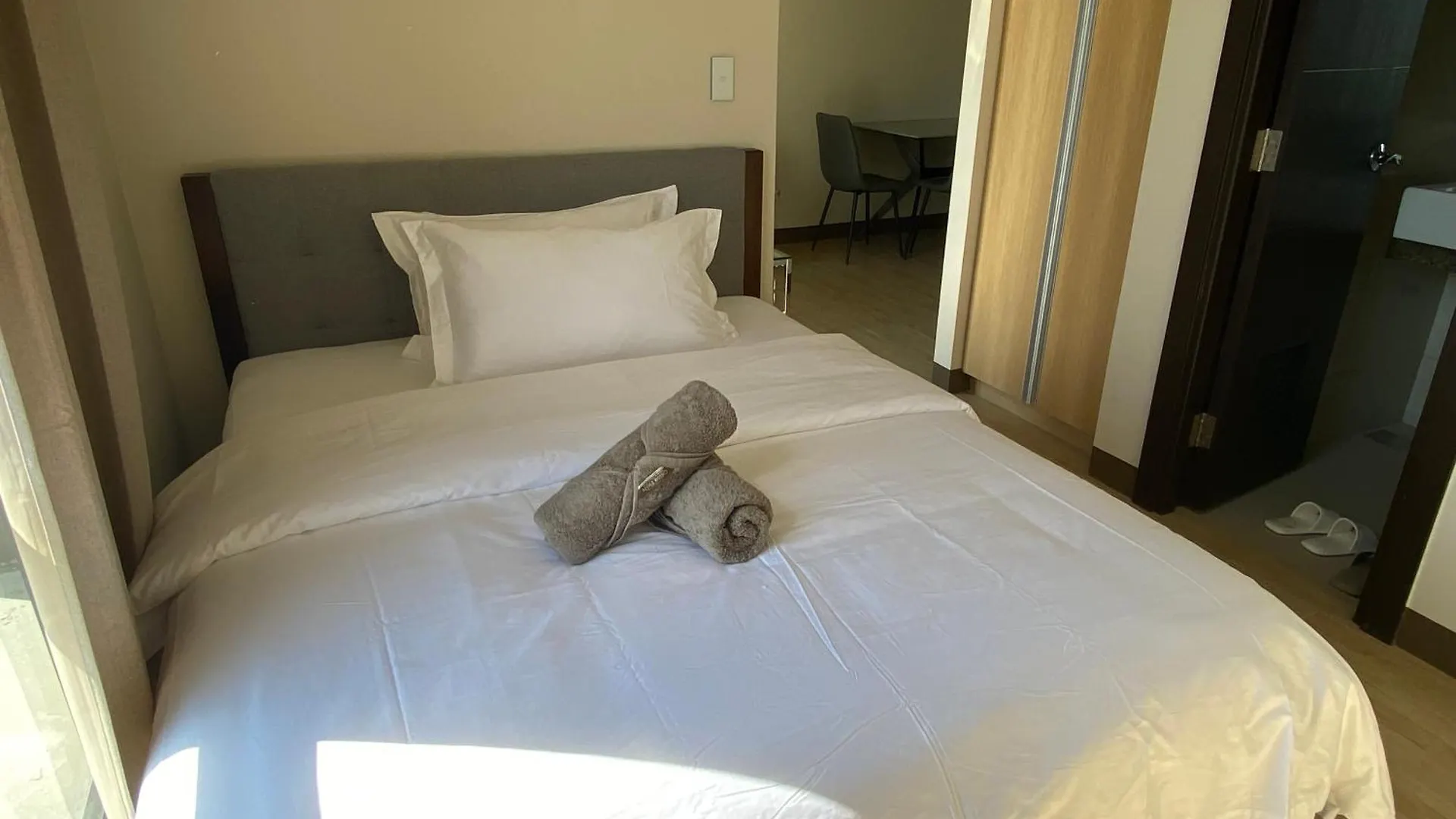 Lejlighed 2 Mins To Okada, Near Solaire, City Of Dream Manila Filippinerne